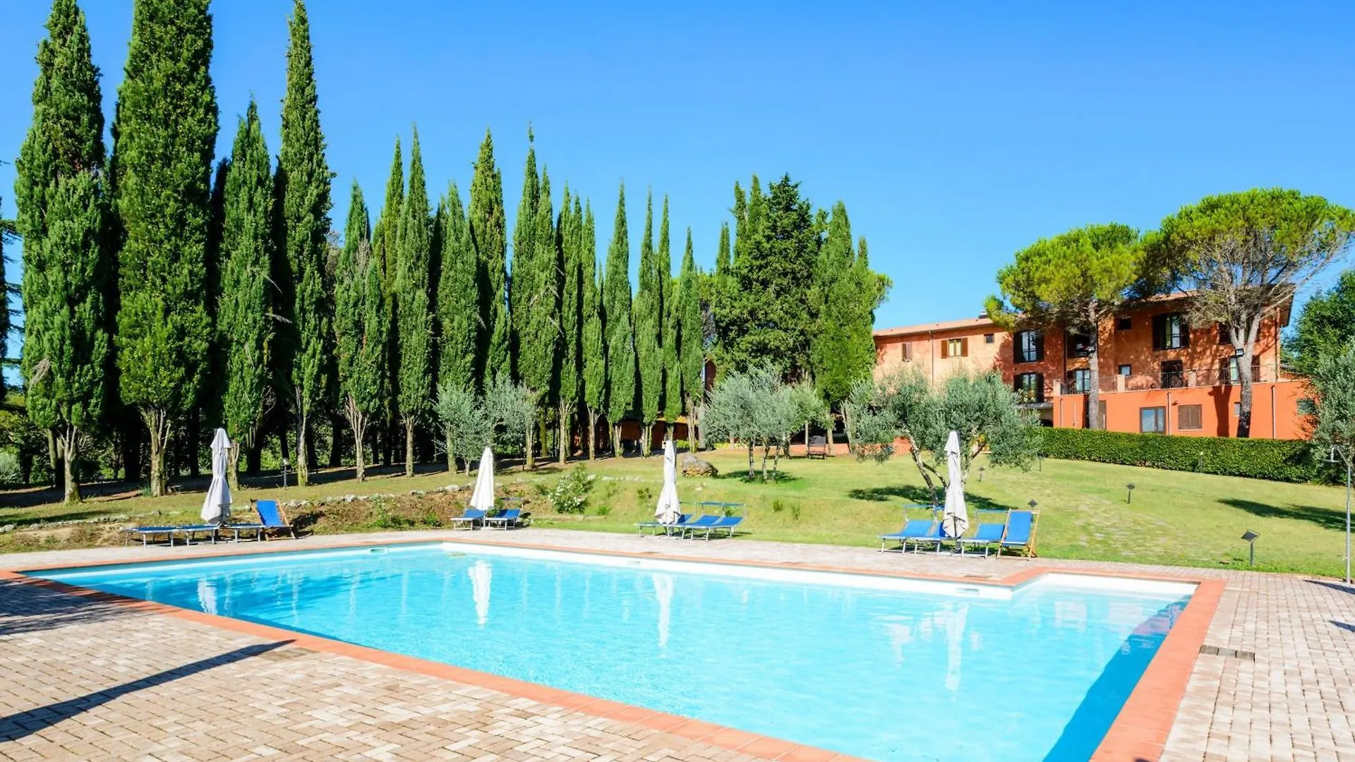 Aparthotel Residence With Swimming Pool Immersed In The Typical Tuscan Countryside Just 5 Minutes From Massa Marittima Podere Pian Mucini